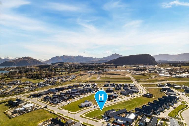 Photo of property in 9 Deans Drive, Wanaka, 9305