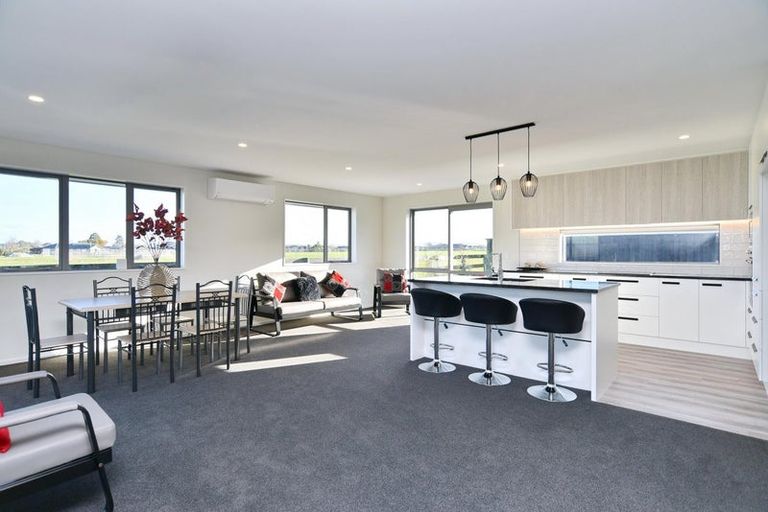 Photo of property in 36 Plover Avenue, Amberley, 7410