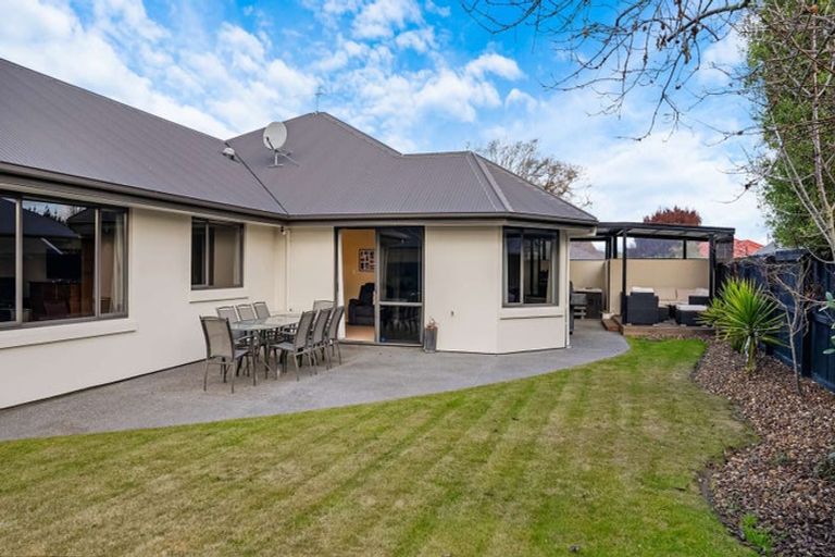 Photo of property in 100 Courtenay Drive, Kaiapoi, 7630