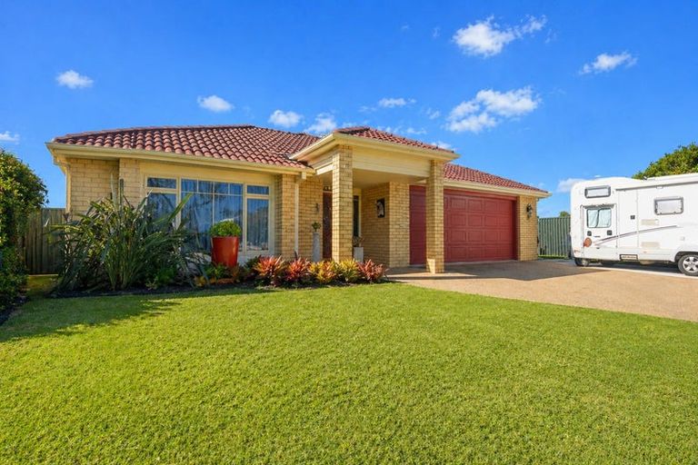 Photo of property in 58 Pacific Cove Drive, Papamoa Beach, Papamoa, 3118