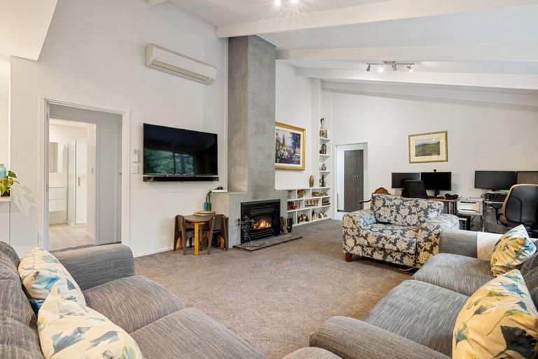 Photo of property in 117c Waimairi Road, Ilam, Christchurch, 8041