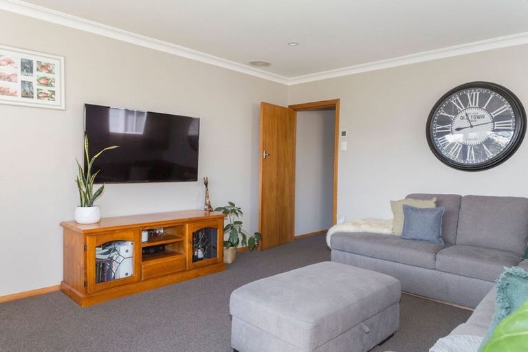 Photo of property in 5 Livingstone Street, Dannevirke, 4930