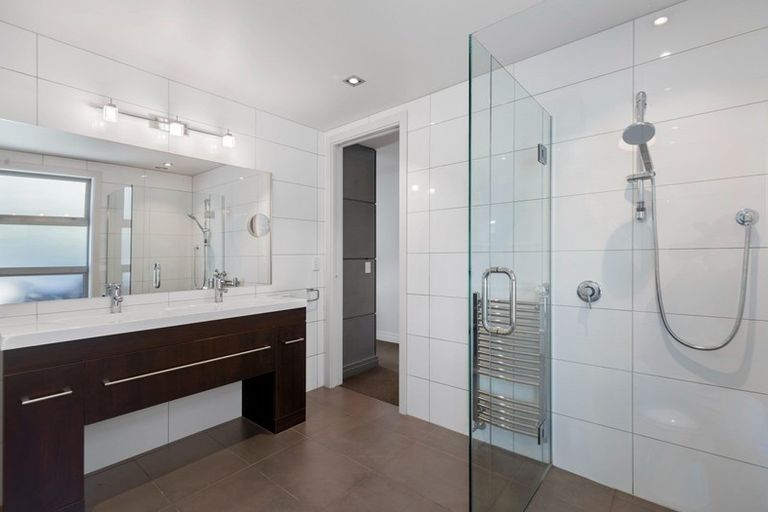 Photo of property in 44 Kelliher Drive, Wanaka, 9305