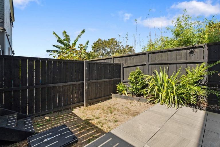 Photo of property in 6/24 Andrew Road, Howick, Auckland, 2010