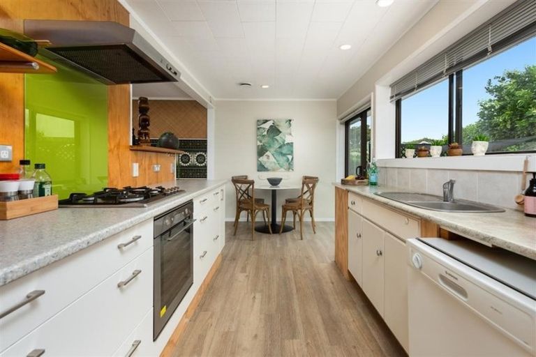 Photo of property in 2/28 Seaspray Drive, Mount Maunganui, 3116