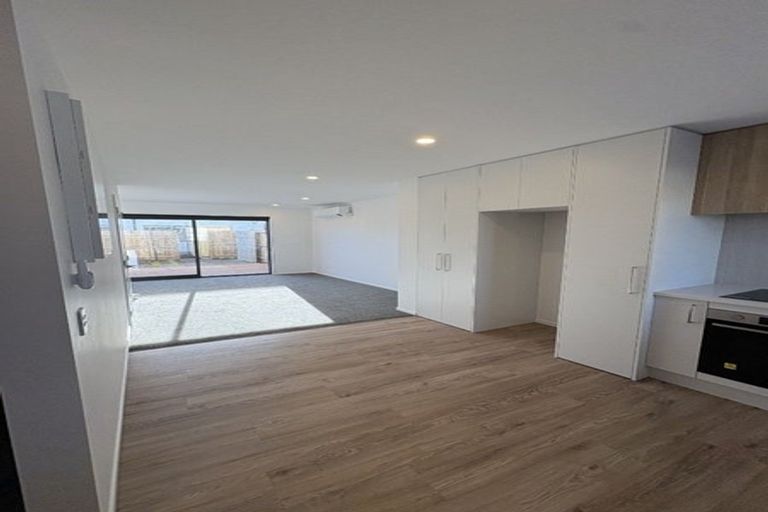 Photo of property in 2/21 Fairfield Avenue, Addington, Christchurch, 8024