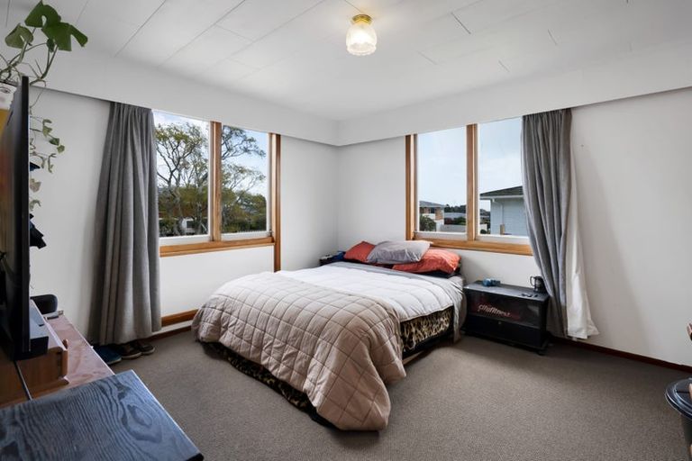 Photo of property in 49 Nevada Drive, Merrilands, New Plymouth, 4312