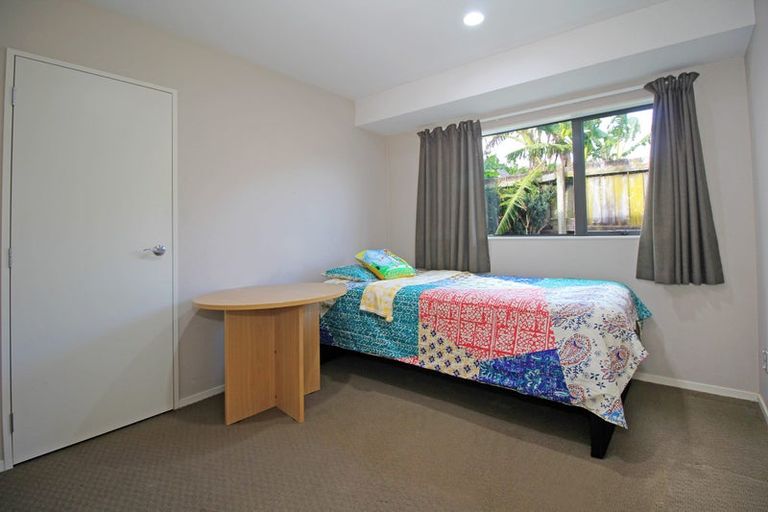 Photo of property in 12 Masters Place, Favona, Auckland, 2024