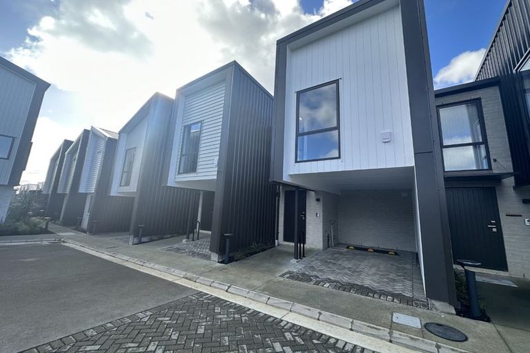 Photo of property in 32b/6 Westgate Drive, Massey, Auckland, 0614