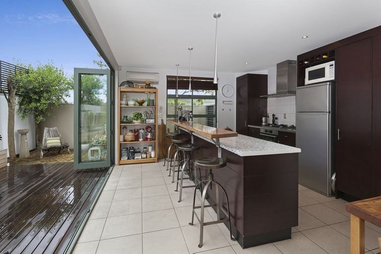 Photo of property in 3/69 Derby Street, St Albans, Christchurch, 8014