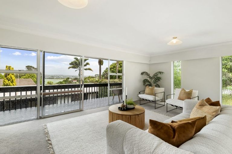 Photo of property in 4 Sispara Place, Beach Haven, Auckland, 0626