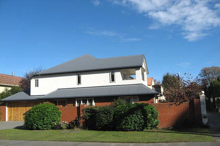 Photo of property in 21 Bryndwr Road, Fendalton, Christchurch, 8052