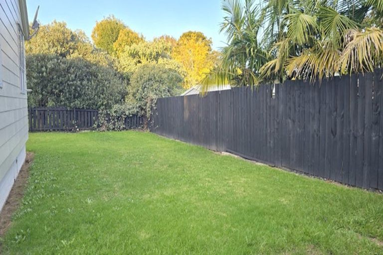 Photo of property in 87 Arimu Road, Papakura, 2110