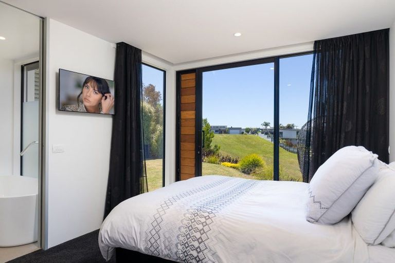 Photo of property in 3 Tarepa Court, Kaiteriteri, Motueka, 7197