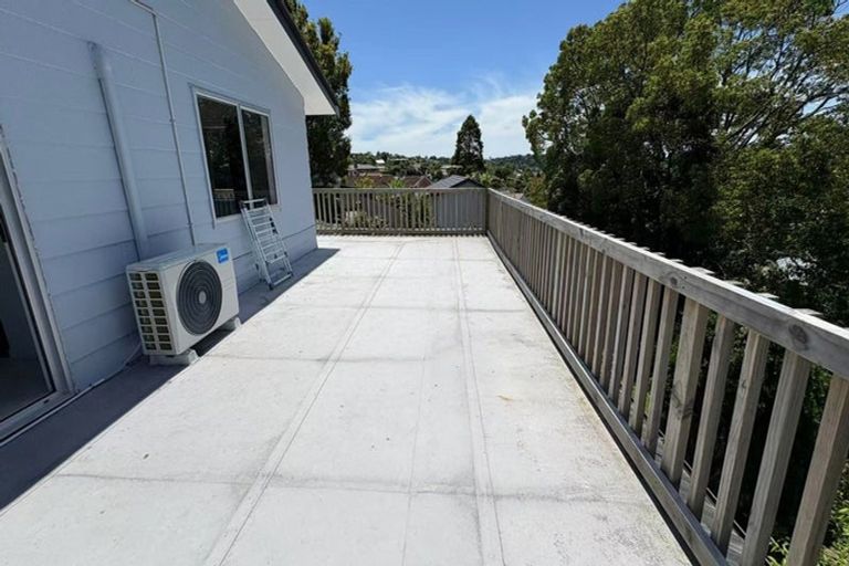 Photo of property in 64 Oaktree Avenue, Browns Bay, Auckland, 0630