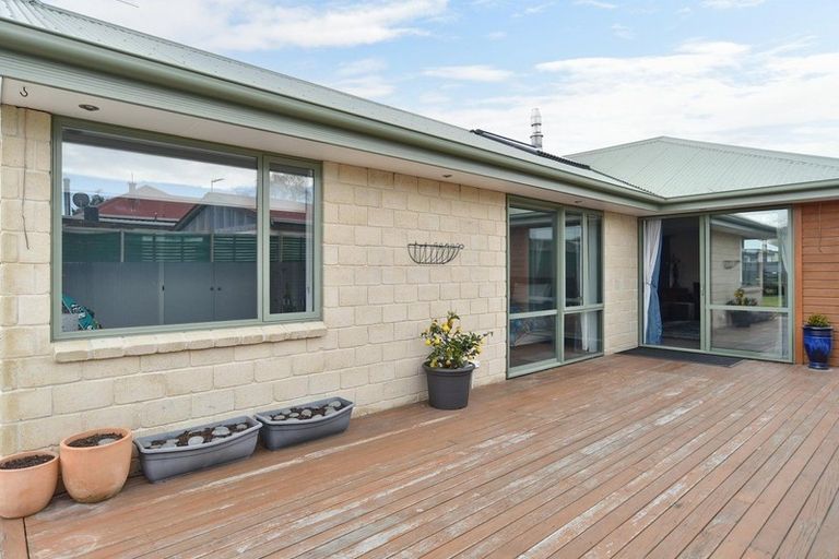 Photo of property in 54 Bush Street, Rangiora, 7400