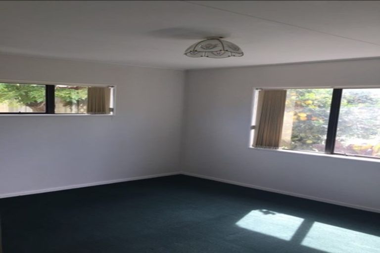 Photo of property in 5a Hetley Crescent, Taradale, Napier, 4112