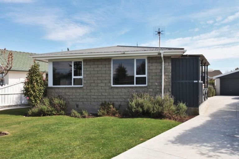 Photo of property in 13 Ruakaka Street, Hornby, Christchurch, 8042