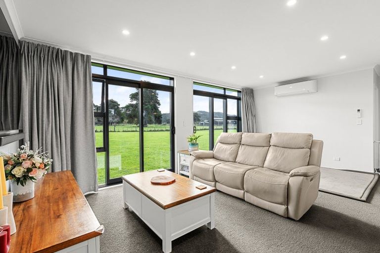 Photo of property in 98 Thomas Road, Dalefield, Carterton, 5791
