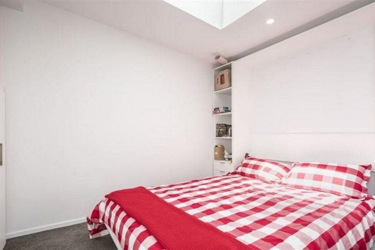 Photo of property in 1036d Colombo Street, St Albans, Christchurch, 8014