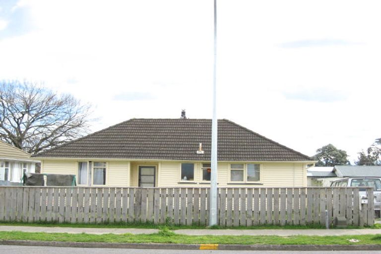 Photo of property in 8 Mackie Street, Waipukurau, 4200
