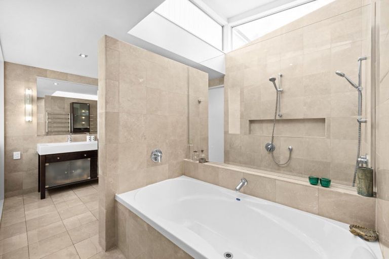 Photo of property in 119 Te Mata Peak Road, Havelock North, 4130