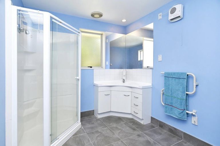 Photo of property in 83 Mackworth Street, Woolston, Christchurch, 8062