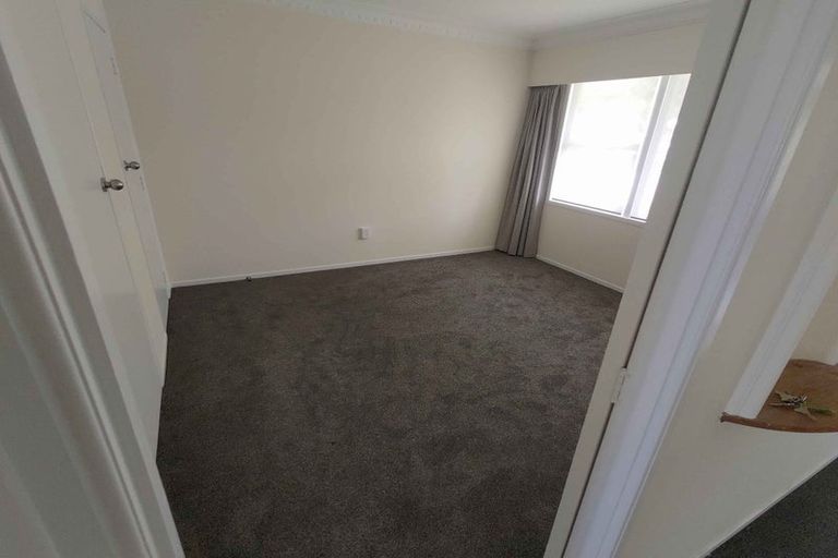Photo of property in 4 Butterworth Avenue, Opaheke, Papakura, 2113