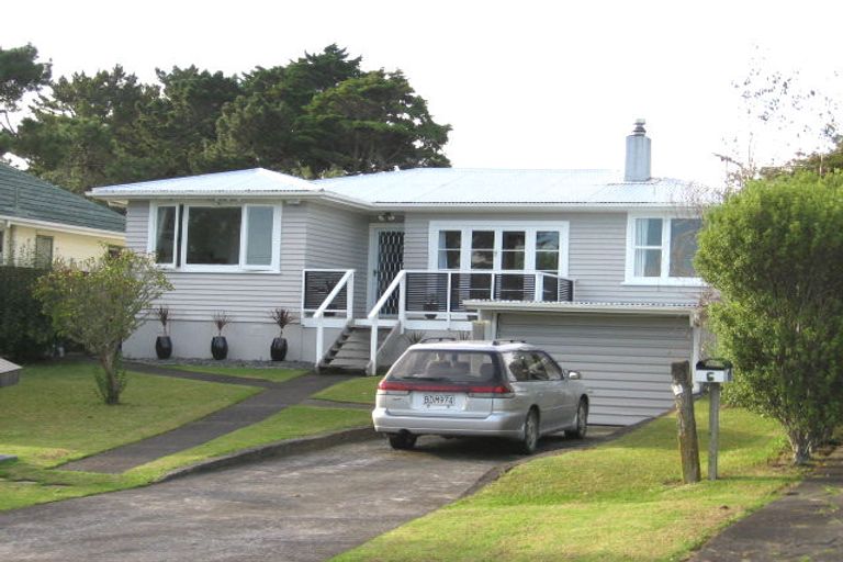 Photo of property in 4 Wharf Road, Te Atatu Peninsula, Auckland, 0610