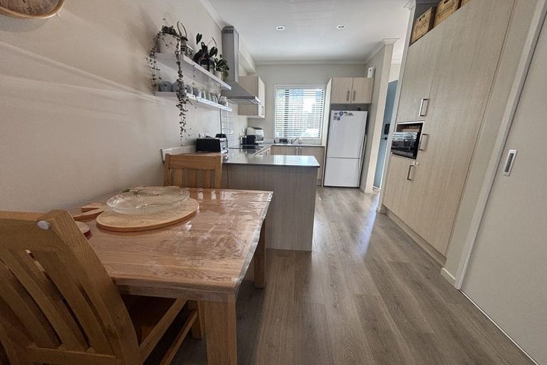 Photo of property in 21 Kerewhenua Crescent, Hobsonville, Auckland, 0616