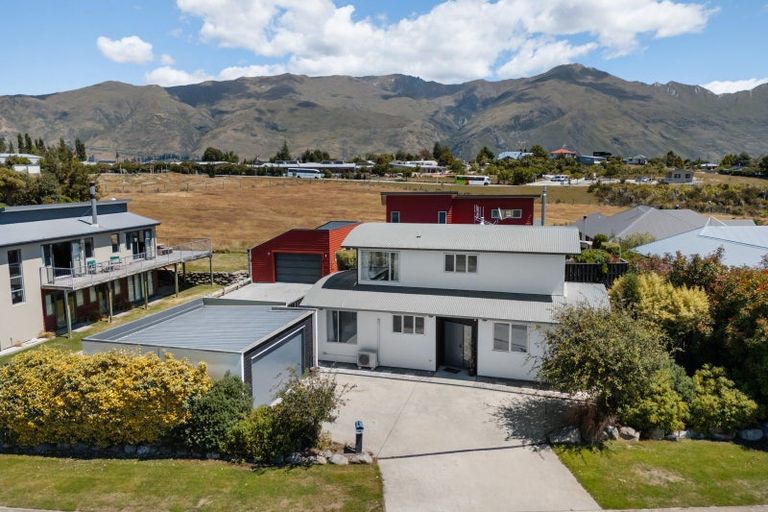 Photo of property in 108 Kings Drive, Wanaka, 9305