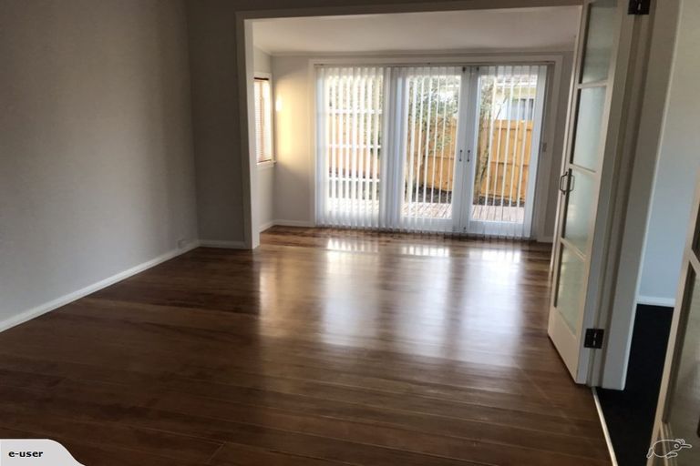 Photo of property in 30a Holland Street, Pukekohe, 2120