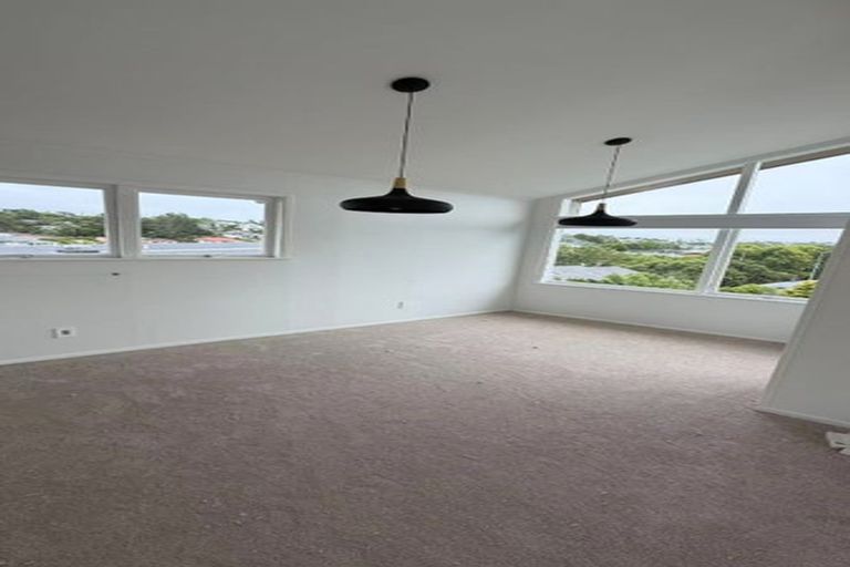 Photo of property in 40 Velma Road, Hillcrest, Auckland, 0627