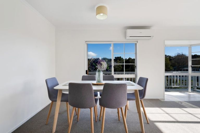 Photo of property in 51 Cumberland Street, Merrilands, New Plymouth, 4312