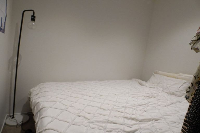 Photo of property in 53 Rangihina Road, Hobsonville, Auckland, 0616