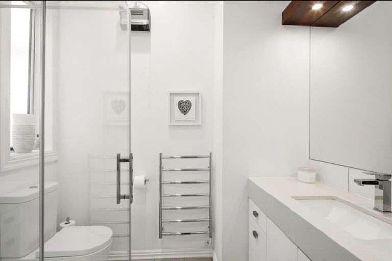 Photo of property in 8 Hay Street, Oriental Bay, Wellington, 6011