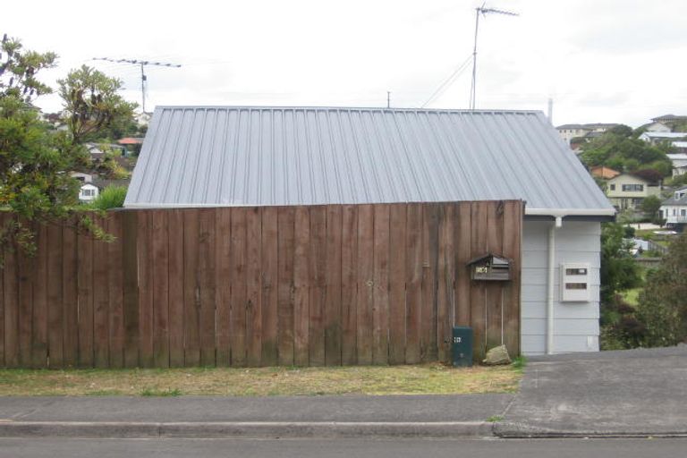 Photo of property in 56 Trias Road, Totara Vale, Auckland, 0629