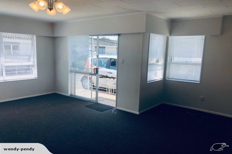 Photo of property in 2/8 Peddie Street, Taradale, Napier, 4112