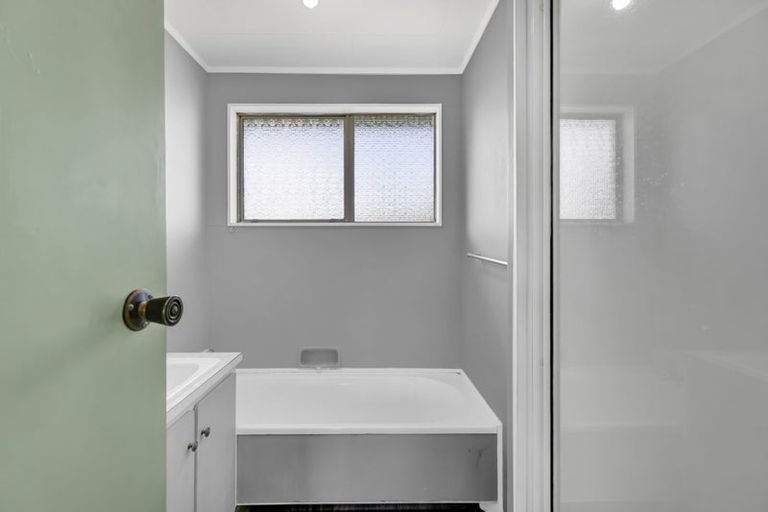 Photo of property in 8 Denmark Terrace, Midhirst, Stratford, 4394