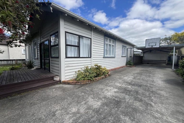 Photo of property in 20 Bryant Street, Takaro, Palmerston North, 4412