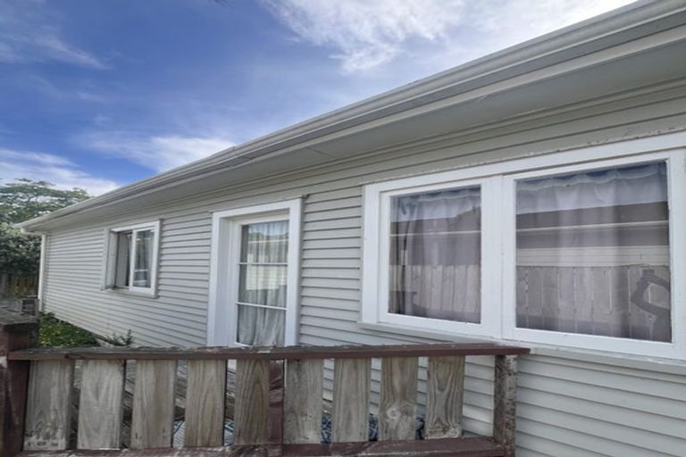 Photo of property in 9 Edwin Freeman Place, Ranui, Auckland, 0612