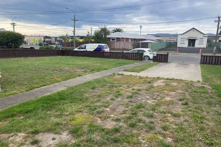 Photo of property in 12 Hardy Street, New Brighton, Christchurch, 8061