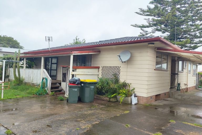 Photo of property in 24 Kivell Close, Mangere East, Auckland, 2024