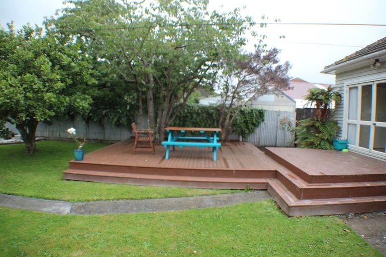 Photo of property in 26 Hewer Crescent, Naenae, Lower Hutt, 5011