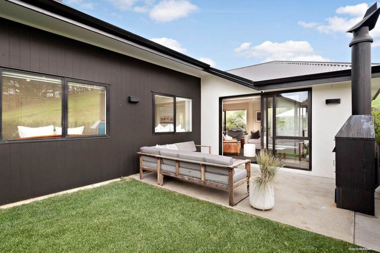 Photo of property in 13 Bale Way, Pukekohe, 2120