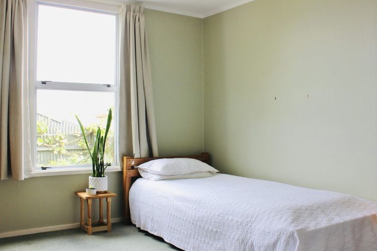 Photo of property in 144 Queen Street, Westport, 7825