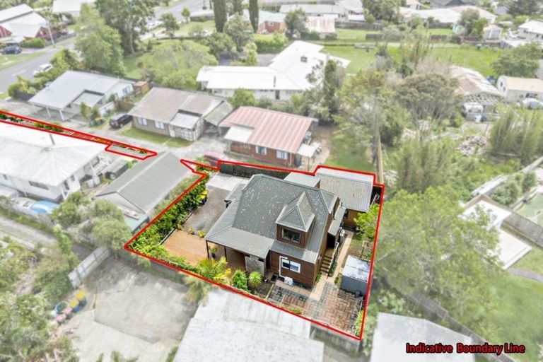 Photo of property in 2/80 Glengarry Road, Glen Eden, Auckland, 0602