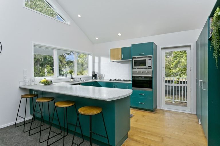 Photo of property in 2/35 Glenvar Road, Torbay, Auckland, 0630