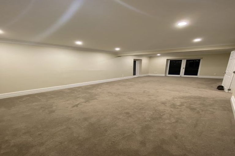 Photo of property in 187 Browns Bay Road, Browns Bay, Auckland, 0630