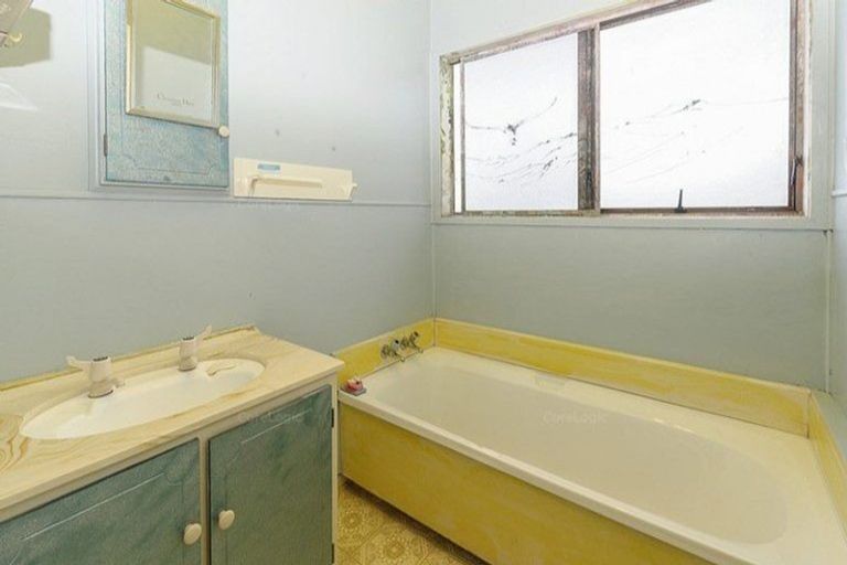 Photo of property in 5 Luanda Drive, Ranui, Auckland, 0612